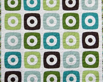Boxy Rings Baby Quilt Pattern