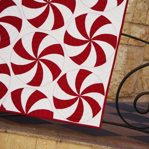 Peppermint Swirl Quilt Pattern