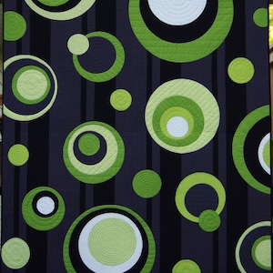 Modern Circles Quilt Pattern image 1