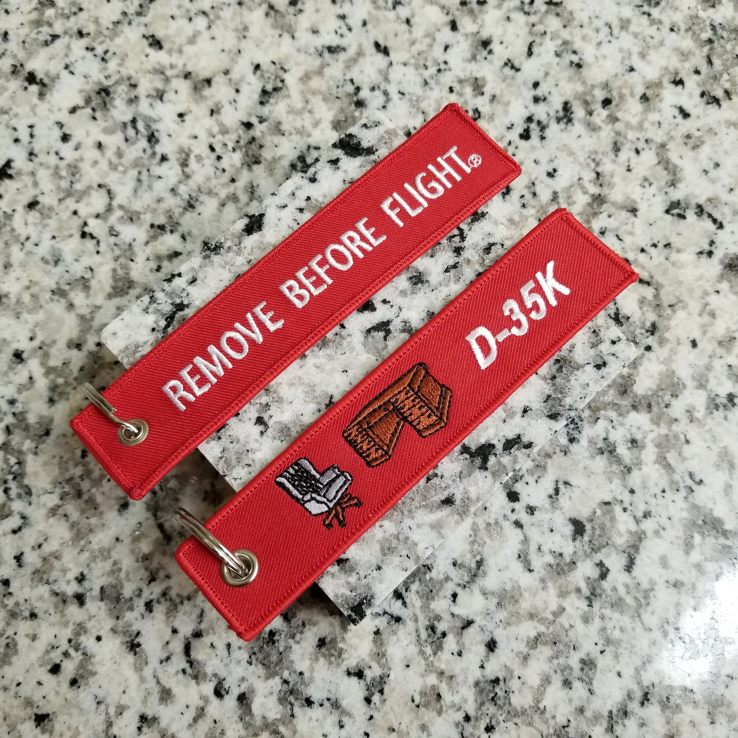 AIRCRAFT TOOLS  NEW" REMOVE BEFORE FLIGHT" KEYRING GREAT GIFT PUT ON LUGGAGE
