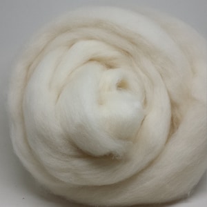 Wool Fiber Spinning Cheviot Roving - Natural