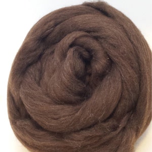 Wool Fiber Spinning Corriedale Roving - Natural Brown