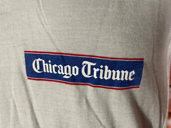 vintage 80s Chicago Tribune shirt - fits S - Scre… - image 2