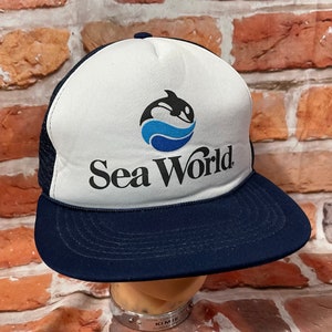 vintage Sea World mesh trucker snapback hat - shamu 80s 90s