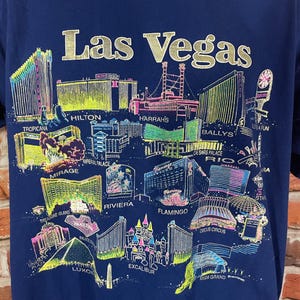 vintage 1994 Las Vegas Casinos shirt - sz XL - single stitched made in usa 90s