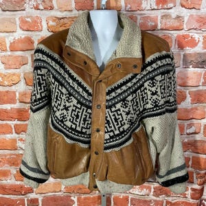 Vintage M Julian Adventures Santa Fe Sherpa Lined Leather Trim