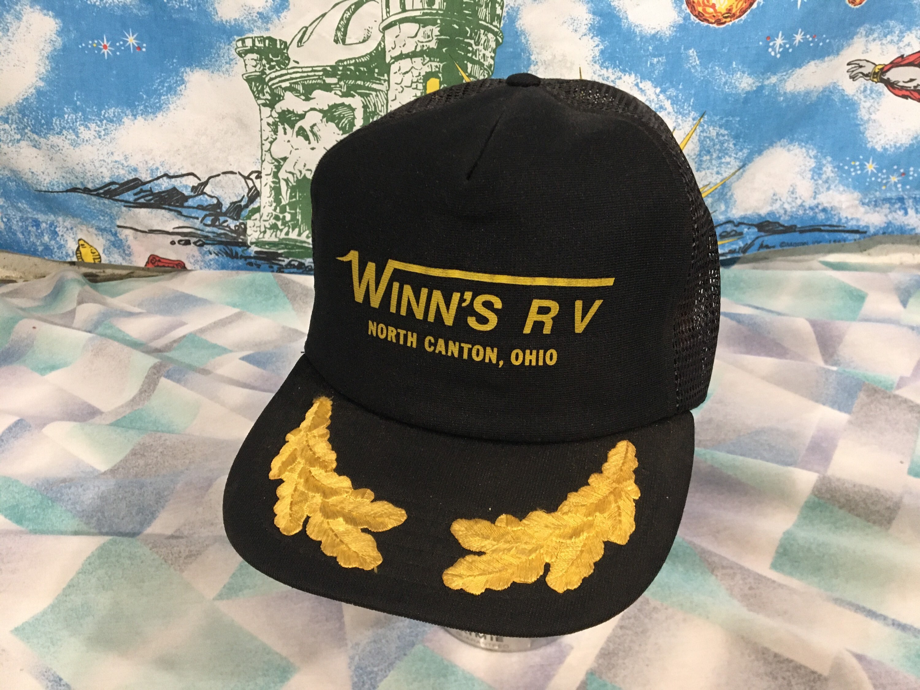 vintage WINN'S RV mesh snapback gold leaf 80s hat - grunge trucker cap - camper Canton OH