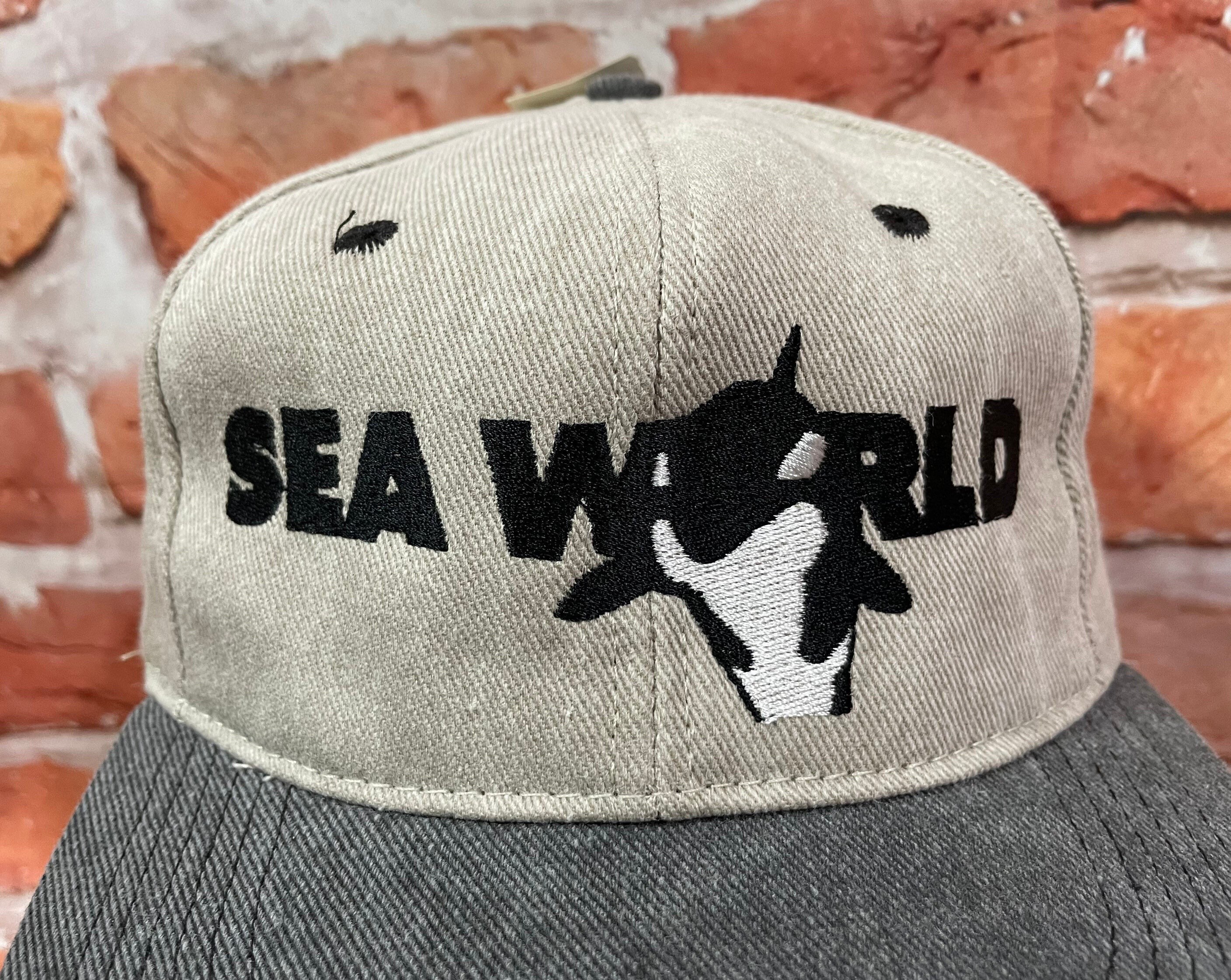 Deadstock 90s Sea World Snapback Hat - Shamu Killer Whale Grunge