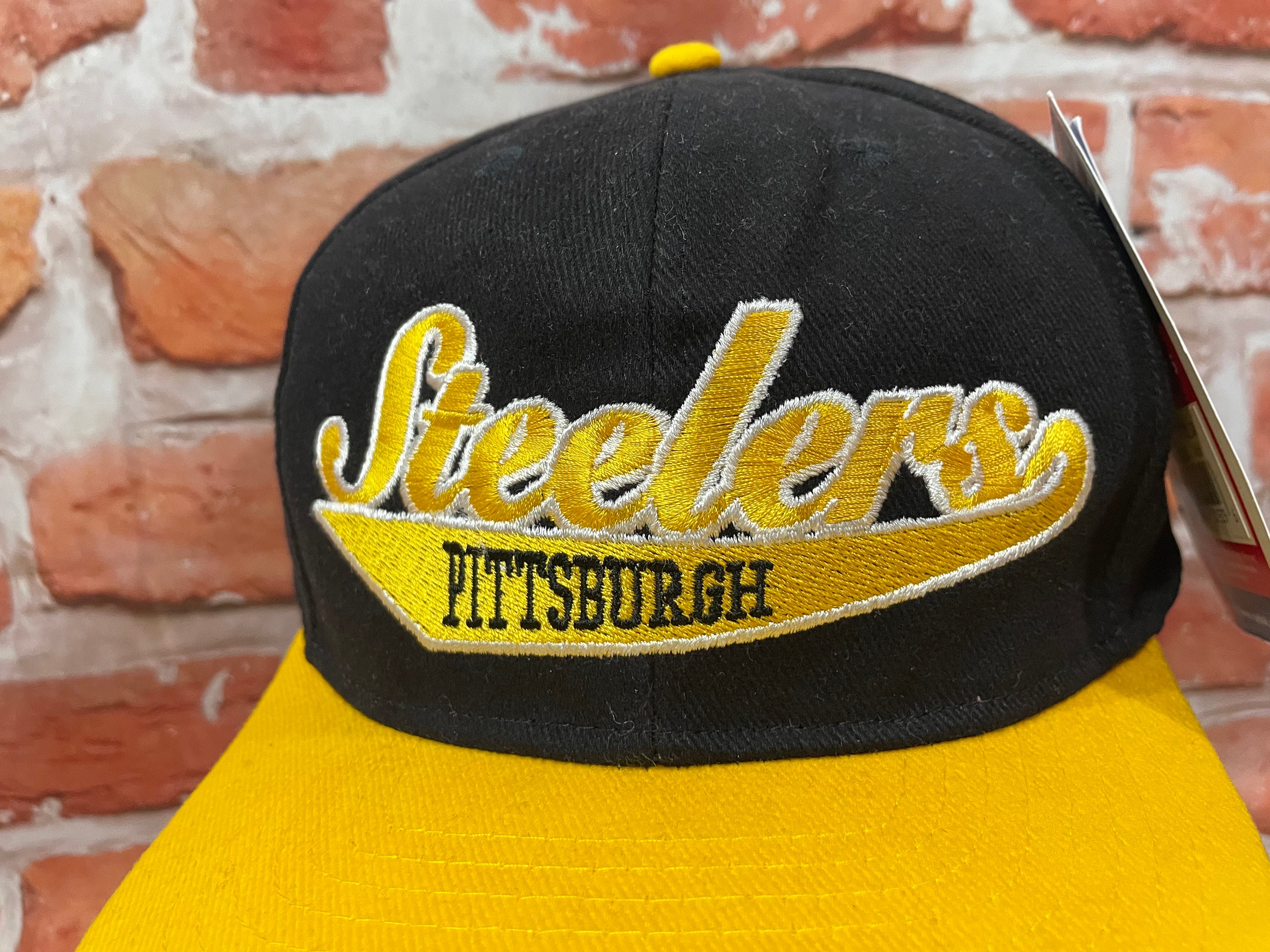 Vintage NWT Pittsburgh Steelers Reebok Pro Line Script Snapback