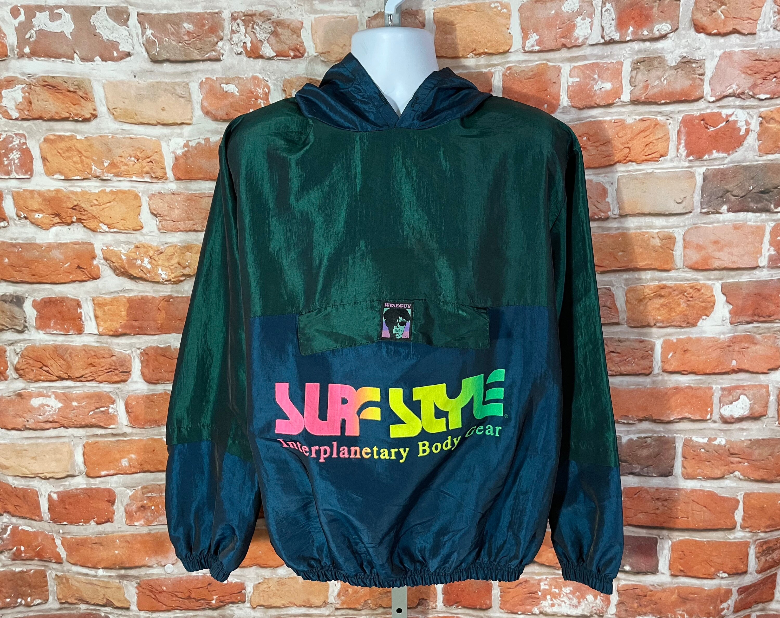 Surf windbreaker top