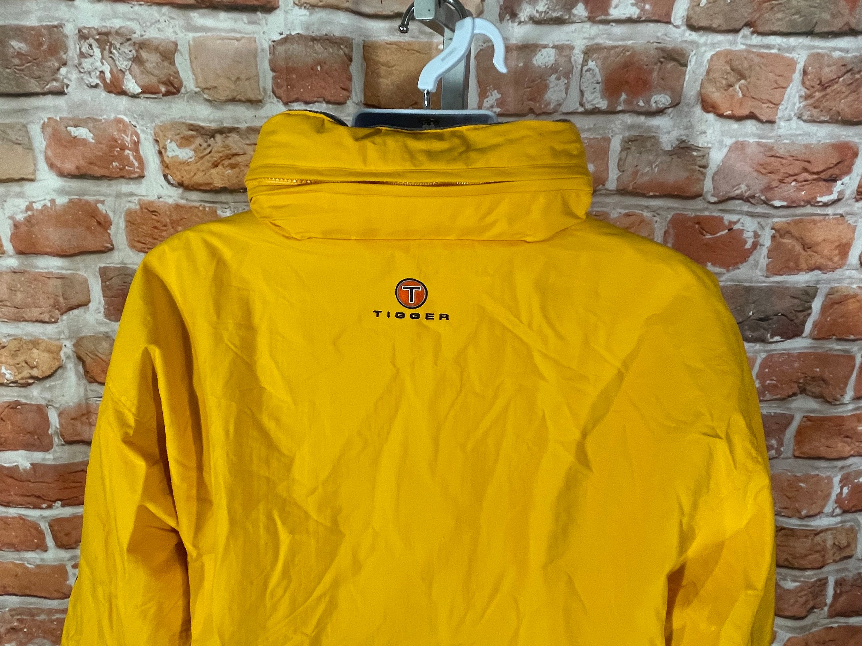Tigers イエロージャケット Vintage 90s Tigger Yellow Pullover Puffer Jacket - Sz M