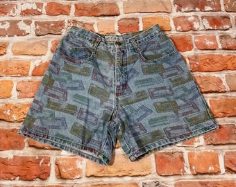 Vintage 1990s Cross Colors Jean Shorts Size 32x15 / 90s Shorts