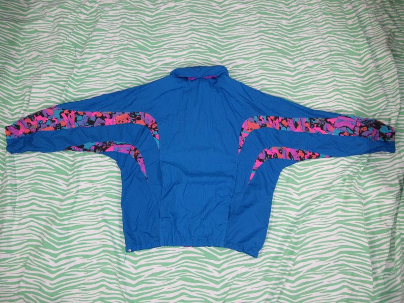 geometric colorblock totally 90s vapor wave Insane REEBOK SPORT vintage windbreaker jacket