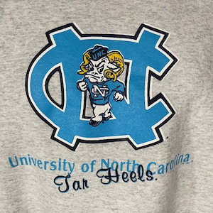 vintage 90s North Carolina Tar Heels sweatshirt - sz XL - well worn grunge