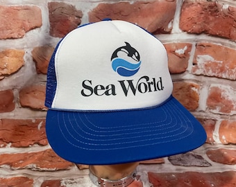 vintage 80s Sea World Mesh Trucker snapback hat shamu cap