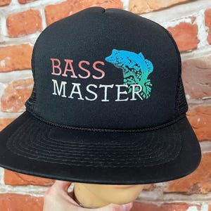 vintage Bass Master mesh trucker snapback hat - 80s 90s fishing fisherman
