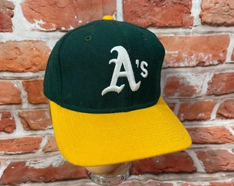 Vintage Oakland Athletics Wool Fitted Hat - Sports Specialties Pro Model (Size 7 3/8)