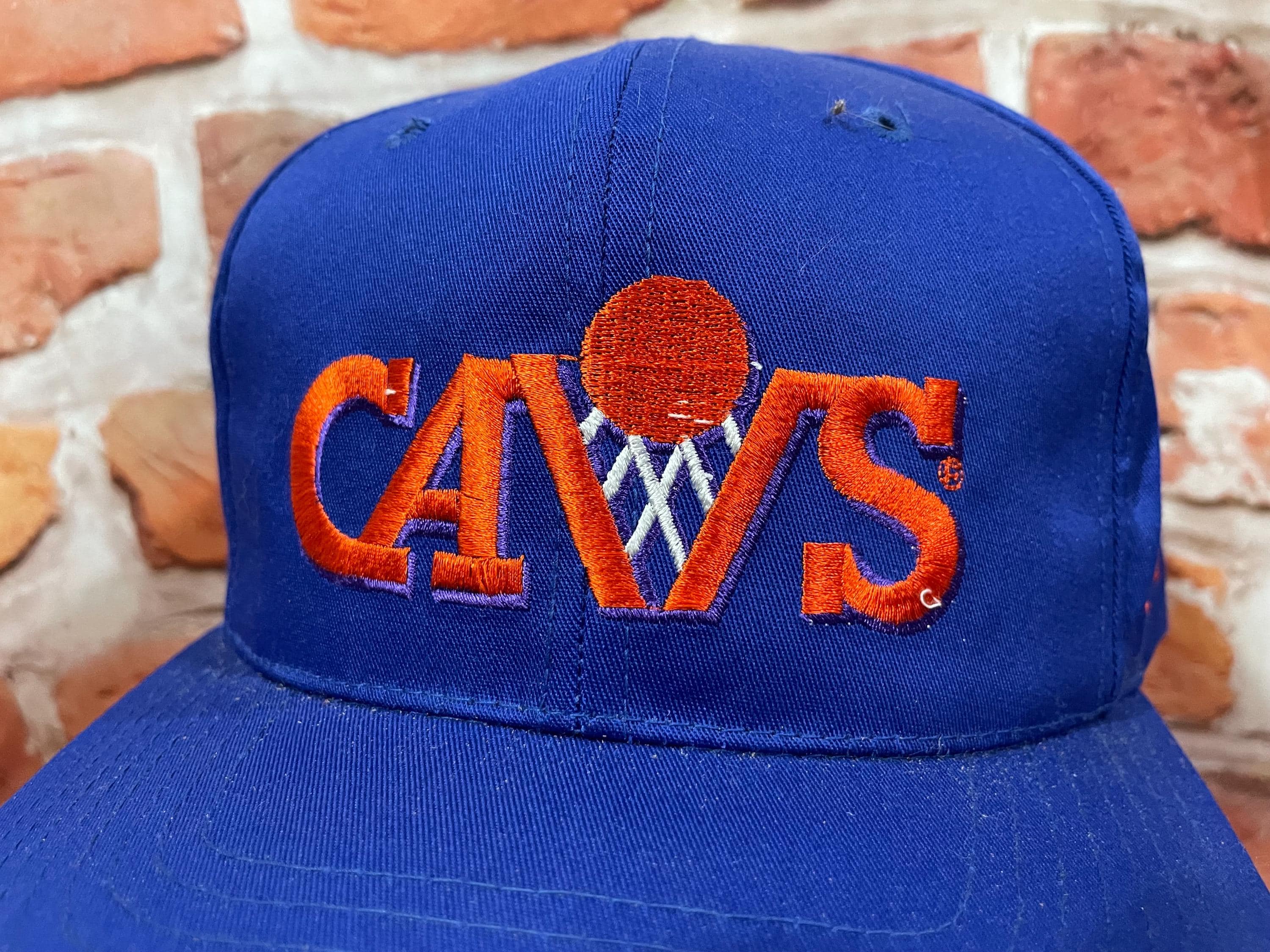 Vintage 90s Cleveland Cavs Blockhead Spellout Snapback Hat