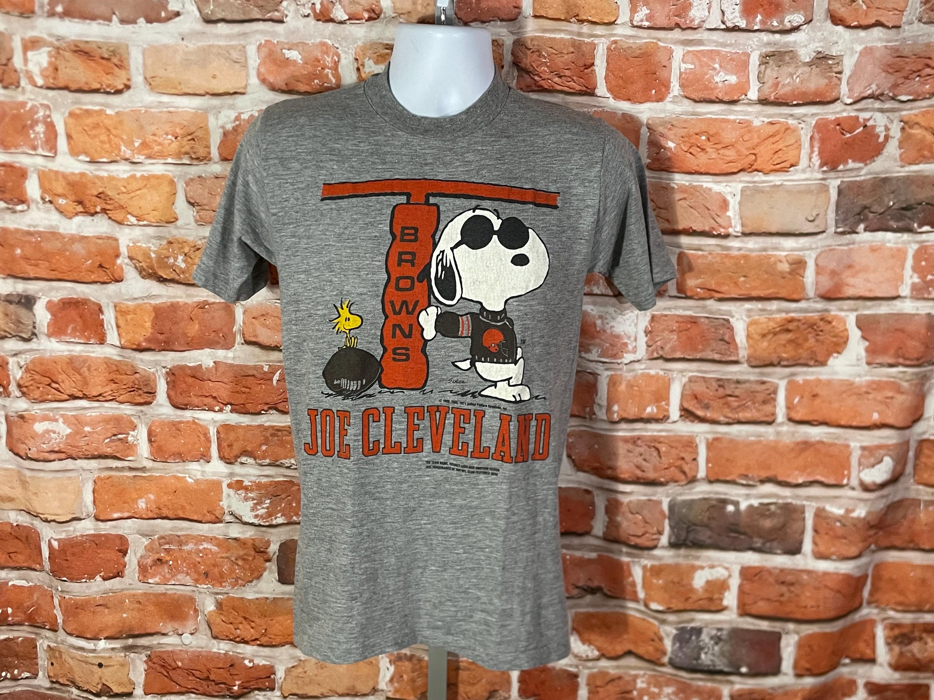 80’s ARTEX  Joe Chicago Bears NFL snoopy Chicago Bears Snoopy Joe NFL Football T-Shirt - TokoPyramid