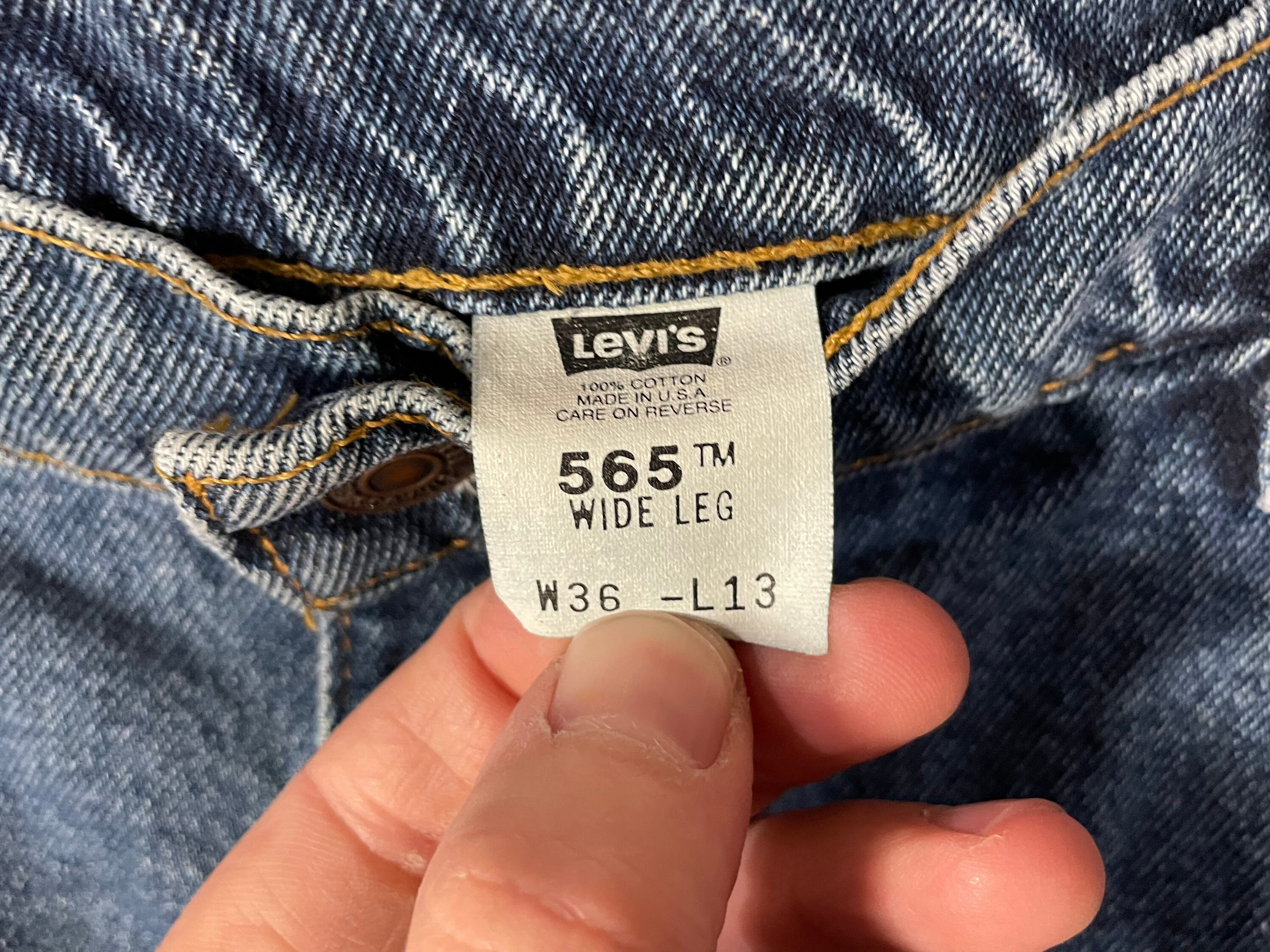Vintage 90s Levis 565 Wide Leg Denim Jean Shorts - Sz 36