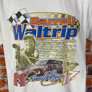 vintage Darrell Waltrip shirt - sz L - Nascar 90s y2k tee