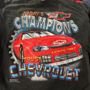 ヴィンテージ シボレー レーシング モンテカルロ 90 年代 シャツ - サイズ L - デッドストック タグ付き - ナスカー シボレー T シャツ