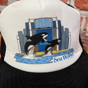 vintage Sea World mesh trucker snapback hat - shamu killer whale theme park emo grunge 80s 90s