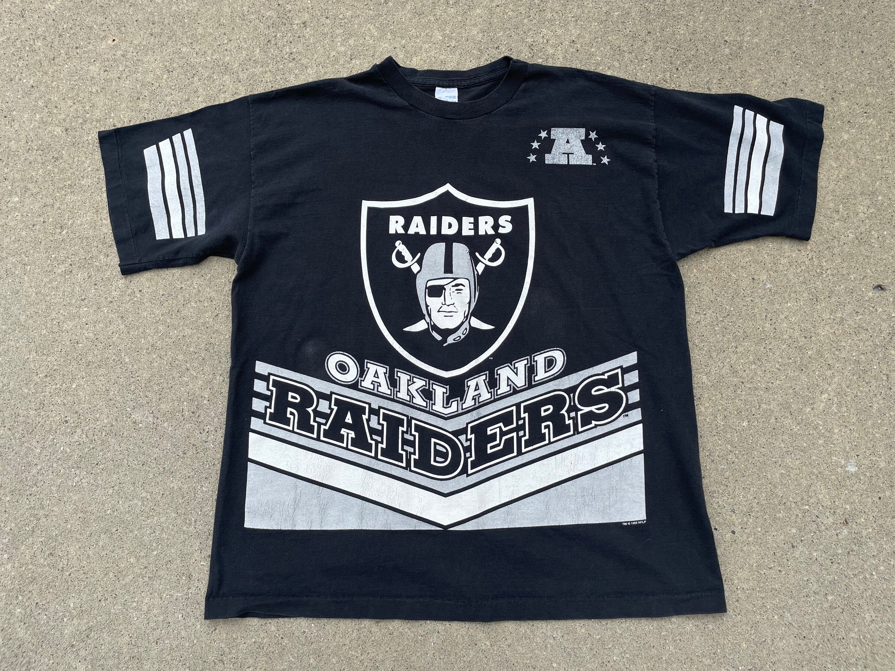 VINTAGEASSAULT Vintage 1995 Oakland Raiders Salem All Over Print Shirt Sz 2XL Single Stitched Grunge Era Tee