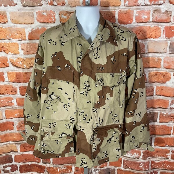 vintage Desert Storm Chocolate Chip Camo jacket - sz M or L - 90s grunge punk