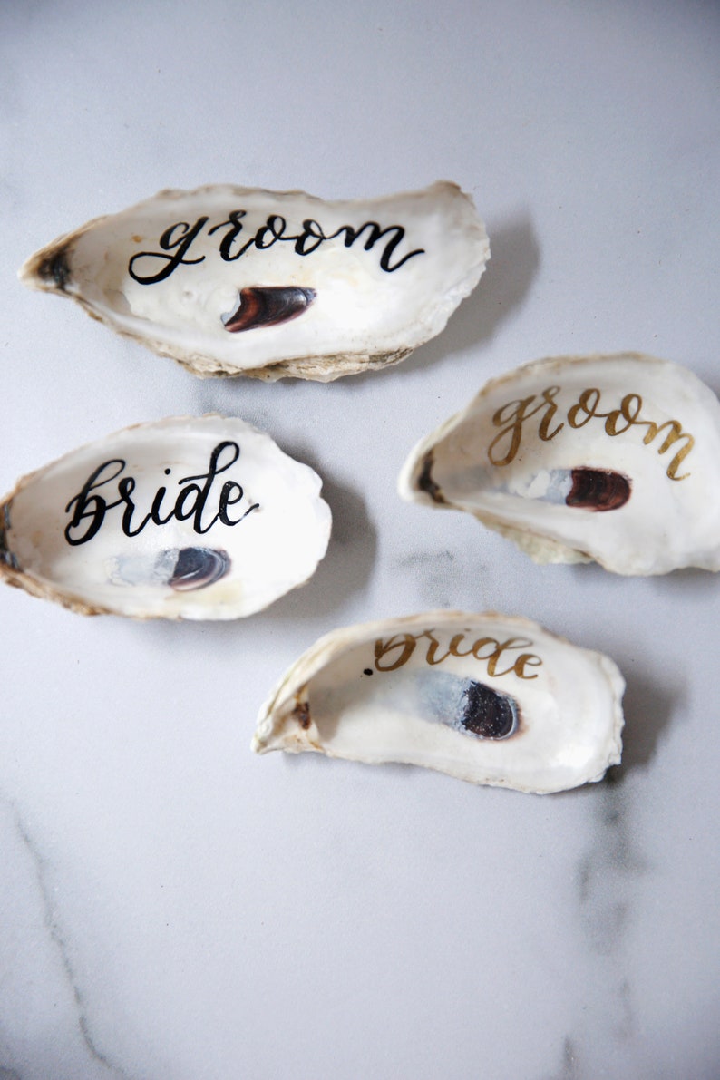 Oyster Shell Escort Cards, Oyster Place Cards, Oyster Wedding Favor, Calligraphy Oyster Favor image 4