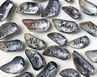 Mussel Shell Escort Cards, Mussel Place Cards, Mussel Wedding Favor, Calligraphy Mussel Favor