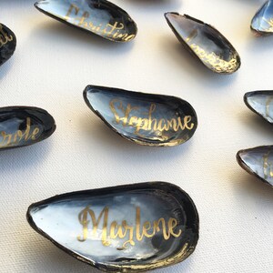 Mussel Shell Escort Cards, Mussel Place Cards, Mussel Wedding Favor, Calligraphy Mussel Favor image 9