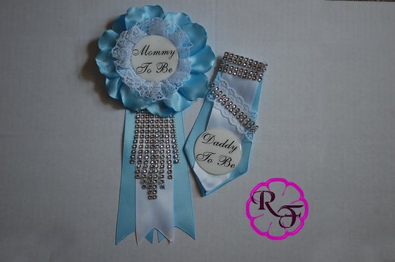 White and blue Baby shower corsage ,Baby Shower boy , Mommy to Be Corsage, Blue baby shower , Daddy to be pin, daddy to be tie , mom to be Il_570xn