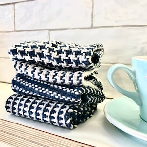PDF Tutorial Weave Cotton Dishcloths 8 or 7.5 dent Rigid Heddle Loom Weaving Project digital Pattern Navy white Houndstooth color effect
