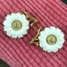 Crown Trifari - Clip On Earrings - Vintage WhiteThermoset Plastic 1960s Daisy Flowers Clips