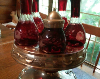 Antique Ruby Red 5 PC wiktoriańskim stylu Castor zestaw ze srebrnym stojaku