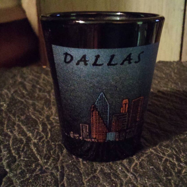 Retro Black Glass Shotglass with Blue Dallas TX skyline Graphic