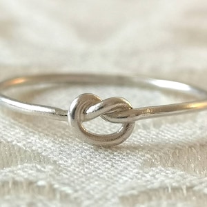 Tiny Knot Ring - Delicate Promise Ring - Skinny Silver Knot Ring - Dainty Love Knot Ring - Bridesmaid Gifts - Best Friend Rings