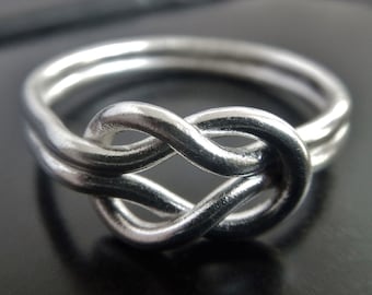 Large Sterling Silver Celtic Knot Ring - Love Knot Ring - Promise Ring For Him - Unisex Couples Ring - Friendship Ring - Everyday Ring