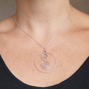 Twirly Sterling Silber Offener Kreis Halskette - Silber Fidget Halskette - Spinner Halskette - Silber &quot;S&quot; Halskette - Bereit, Geschenke unter 75 zu versenden