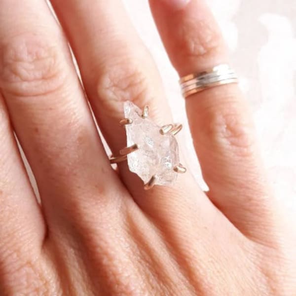 Pink Morganite Raw Crystal Ring - Pink Beryl Ring - Rough Stone Jewelry - Crystal Engagement Ring - Uncut Stone Ring - Boho Engagement Ring