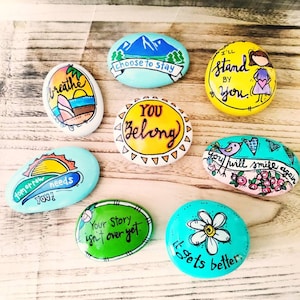 Suicide Awareness Painted Rocks, Mental Health Rocks, Encouraging Gifts, Inspirational Quotes, Kindness Rocks, Rock Art, Happy Rocks