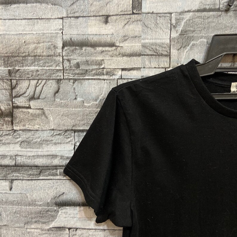 vintage t shirt peanuts size M fit S black Vintage Snoopy t shirt big logo japanese.