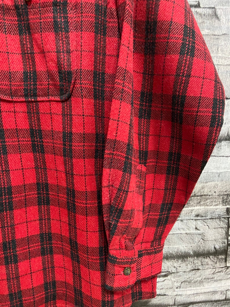 Vintage Flannel Trans Position single pocket plaid design size M fit L red