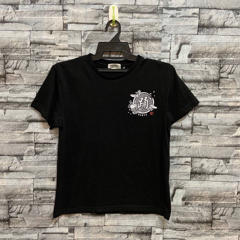 vintage t shirt peanuts size M fit S black Vintage Snoopy t shirt big logo japanese.
