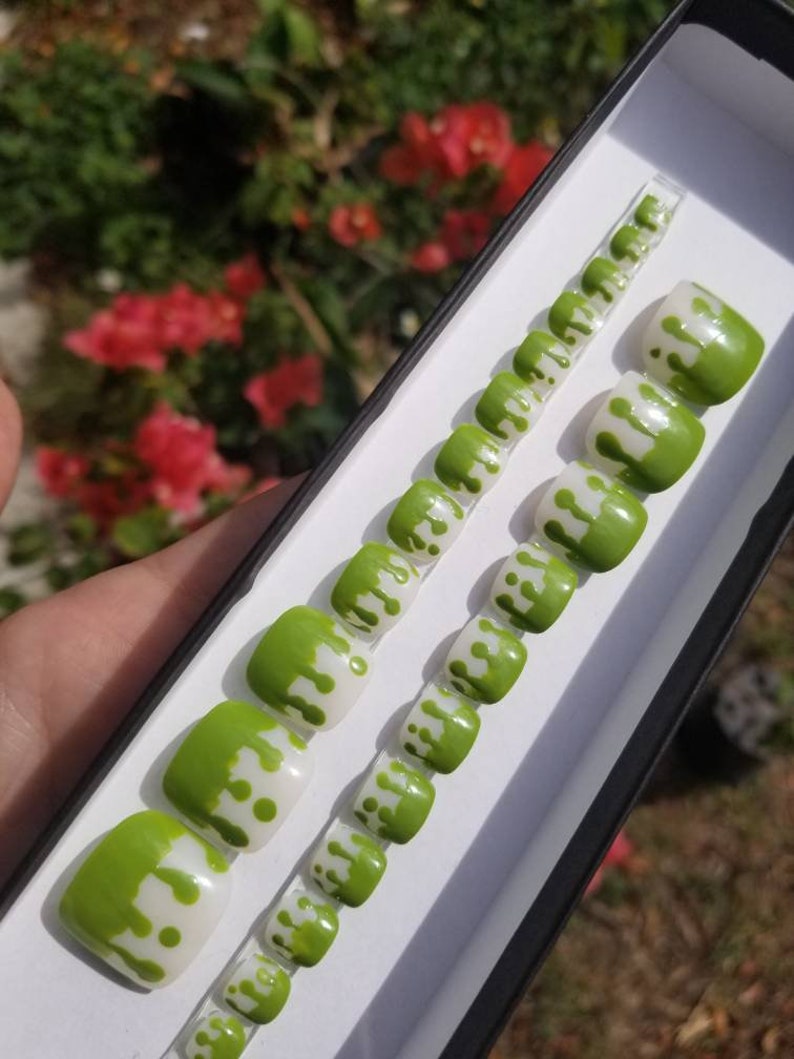 Dripping Goo Nails Set of 20 Green Nails Dripping Nails Etsy