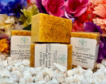 100 Bulk Wholesale Kojic Acid Soap Bar with Raw Turmeric & Papaya Powder, coconut oil soap base, 4 oz bar