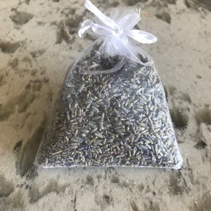 French Dried Lavender in  9x12cm  Organza Lavender Sachets, Wedding Favors, Environmentally Friendly Wedding Confetti, Biodegradable