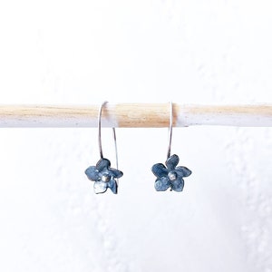 forget-me-not earrings, dangling earrings, copper earrings, nature-themed jewelry, closed nun image 2