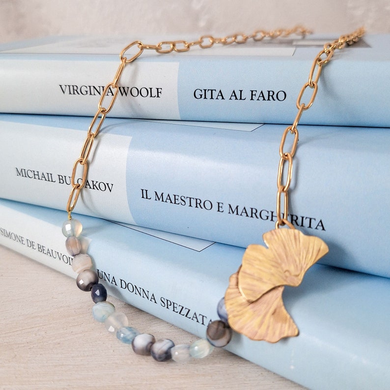 Choker ketting met ginkgo biloba bladsluiting, gouden stalen ketting afbeelding 5